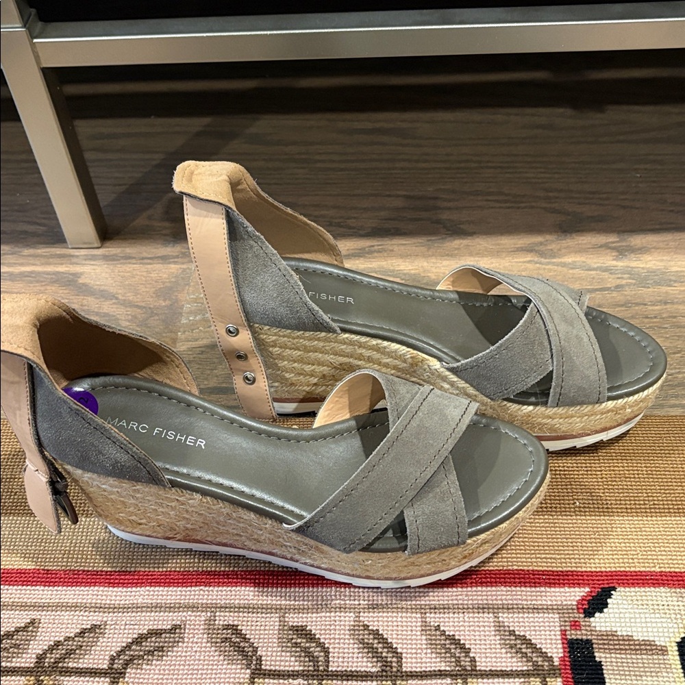 Marc Fisher size 8.5 Gray and Tan Espadrille Wedges